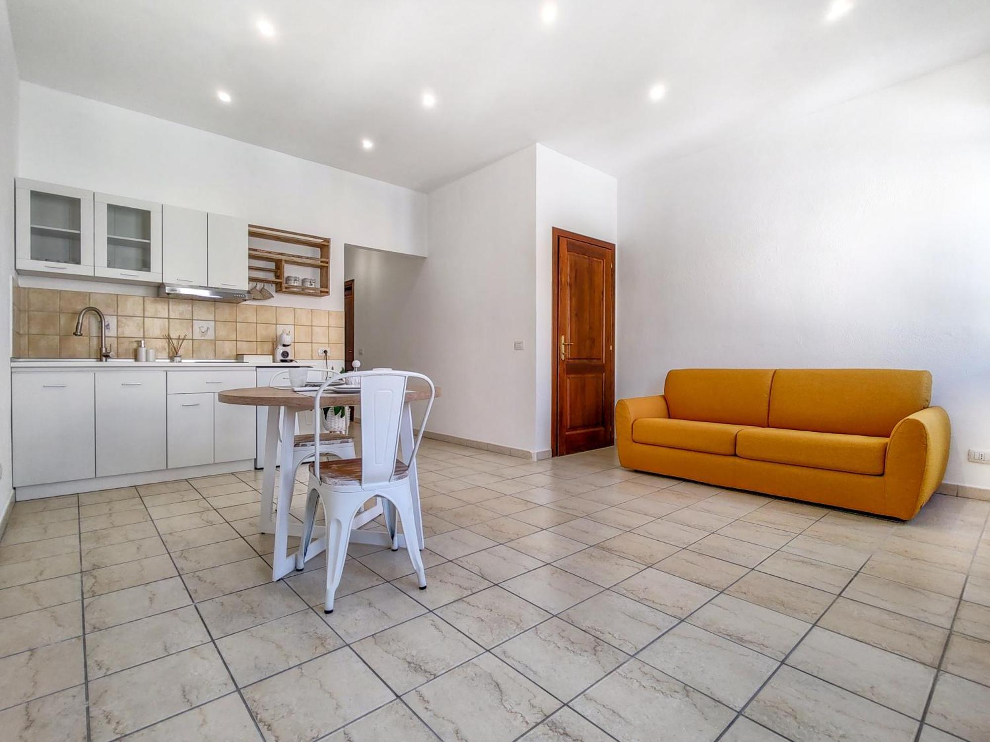 Apartment Emme House *